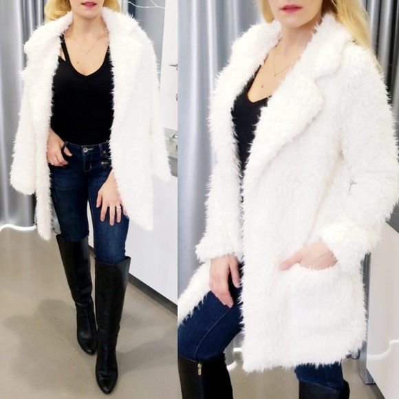 MODA ME COUTURE Jackets & Blazers - RESTOCKED Cream Faux Fur Coat
